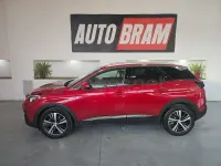 Usado Peugeot 3008 Allure 130 CV (95 kW) 2017 Granate SUV