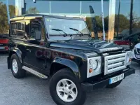 Usado Land Rover Defender 122 CV (89 kW) 2007 Negro Familiar