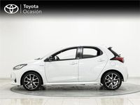 Usado Toyota Yaris Hybrid Style 116 CV (85 kW) 2022 Blanco