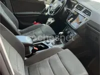 Usado VW Tiguan Allspace Sportline 190 CV (139 kW) 2019 Gris / plata SUV