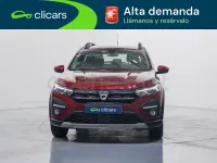 Usado Dacia Sandero Comfort 101 CV (74 kW) 2021 Rojo Berlina