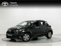 Usado Toyota Yaris Active 116 CV (85 kW) 2025 Negro Utilitario