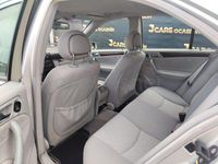 Usado Mercedes C270 Classic 170 CV (125 kW) 2004 Gris / plata Berlina