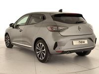 Begagnad Renault Clio V Techno 100 HK (73 kW) 2025 Grå Sedan