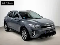 Usado Kia Stonic 120 CV (88 kW) 2022 Gris SUV