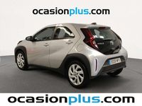 Usado Toyota Aygo Play 72 CV (52 kW) 2024 Gris Utilitario