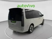 Usado Hyundai Staria 177 CV (130 kW) 2022 Blanco Monovolumen