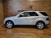 Usado Mercedes ML320 224 CV (164 kW) 2006 Gris / plata SUV