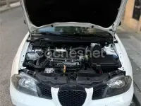 Usado Seat Ibiza 100 CV (73 kW) 2004 Blanco Utilitario