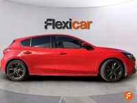 Begagnad Ford Focus ST-Line 125 HK (91 kW) 2018 Röd Halvkombi