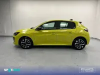 Usado Peugeot 208 Active 100 CV (73 kW) 2024 Amarillo Utilitario
