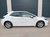 Usado Toyota Corolla Active 122 CV (89 kW) 2020 Blanco Berlina