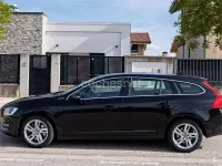 Usado Volvo V60 285 CV (209 kW) 2014 Negro Familiar