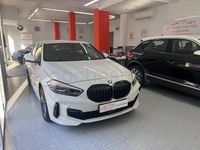 Usado BMW 118 Comfort Edition 136 CV (100 kW) 2022 Blanco Utilitario