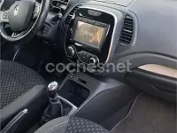 Usado Renault Captur Zen 120 CV (88 kW) 2017 Beige SUV