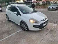 Usado Fiat Punto Sport 90 CV (66 kW) 2010 Blanco Utilitario