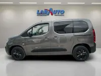 Usado Fiat Doblò Feel 102 CV (75 kW) 2023 Gris Monovolumen