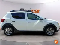 Usado Dacia Sandero Essentiel 73 CV (53 kW) 2019 Blanco Berlina