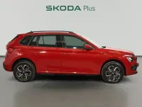 Usado Skoda Kamiq Selection 115 CV (84 kW) 2025 Rojo SUV