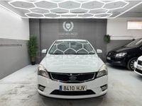 Usado Kia Ceed 100 CV (73 kW) 2012 Blanco Utilitario
