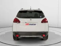 Usado Peugeot 2008 Allure 110 CV (80 kW) 2018 Blanco SUV