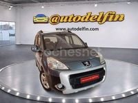 Usado Peugeot Partner Tepee Outdoor 112 CV (82 kW) 2011 Azul Monovolumen