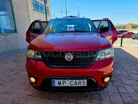 Usado Fiat Freemont Black Code 170 CV (125 kW) 2015 Rojo SUV