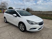 Usado Opel Astra Selective 110 CV (80 kW) 2019 Blanco Familiar