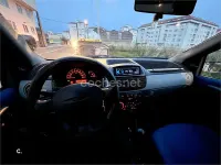 Usado Fiat Punto 60 CV (44 kW) 2000 Amarillo Utilitario