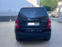 Usado SsangYong Rexton Premium Plus 155 CV (114 kW) 2013 Negro SUV