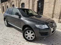 Usado VW Touareg 225 CV (165 kW) 2007 Gris / plata SUV