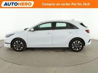 Używany Kia Ceed 101 KM (74 kW) 2024 Biały Hatchback
