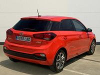 Usado Hyundai i20 100 CV (73 kW) 2019 Rojo Utilitario