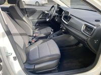 Usado Kia Stonic 84 CV (61 kW) 2022 Blanco SUV