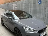 Usado Cupra Leon VZ 300 CV (220 kW) 2022 Gris / plata Berlina