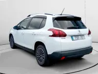 Usado Peugeot 2008 Active 110 CV (80 kW) 2016 Blanco SUV