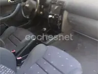Usado Audi A3 Ambiente 125 CV (91 kW) 1999 Azul Utilitario