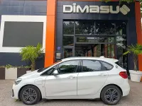 Usado BMW 225 Active Tourer iPerformance 224 CV (164 kW) 2018 Blanco Monovolumen