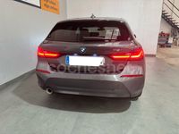 Usado BMW 118 Sport Line 136 CV (100 kW) 2021 Gris Utilitario
