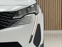 Usado Peugeot 3008 Allure 130 CV (95 kW) 2022 Blanco SUV