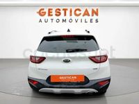 Usado Kia Stonic 100 CV (73 kW) 2022 Blanco SUV