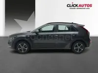 Usado Kia Niro 129 CV (94 kW) 2025 Gris / plata SUV