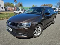Usado VW Jetta Advance 122 CV (89 kW) 2012 Marrón Berlina