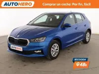 Usado Skoda Fabia Selection 95 CV (69 kW) 2024 Azul Utilitario