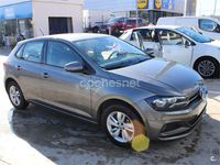 Usado VW Polo Advance 95 CV (69 kW) 2018 Gris / plata Utilitario