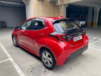 Usado Toyota Yaris Hybrid Active 116 CV (85 kW) 2025 Rojo