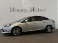 Usado Ford Focus Titanium 115 CV (84 kW) 2011 Gris / plata Berlina