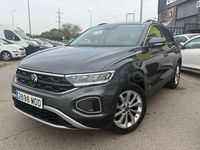 Usado VW T-Roc Life 150 CV (110 kW) 2022 Gris / plata SUV
