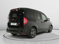 Usado Mercedes T180 Style 117 CV (86 kW) 2023 Negro Monovolumen