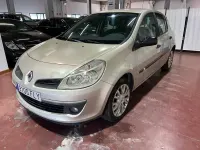 Usado Renault Clio II Authentique 85 CV (62 kW) 2007 Beige Berlina